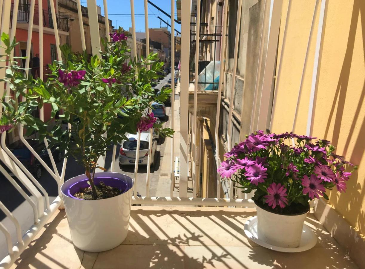 Casa Vacanze Terramare, 550 Mt From The Beach, Close To Ortigia Historic Center Сиракузы Экстерьер фото
